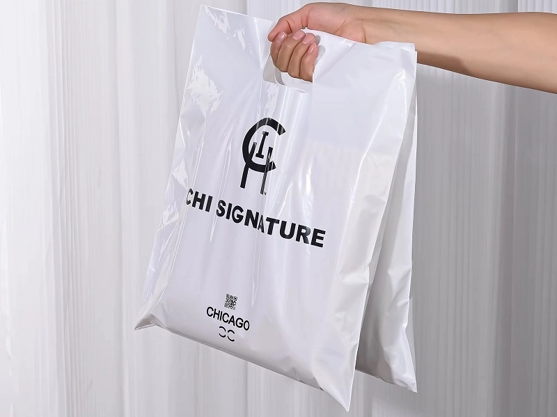 کدام کیسه تبلیغاتی دسته دار برای برند شما مناسبتر است؟ کدام کیسه تبلیغاتی دسته دار برای برند شما مناسبتر است؟